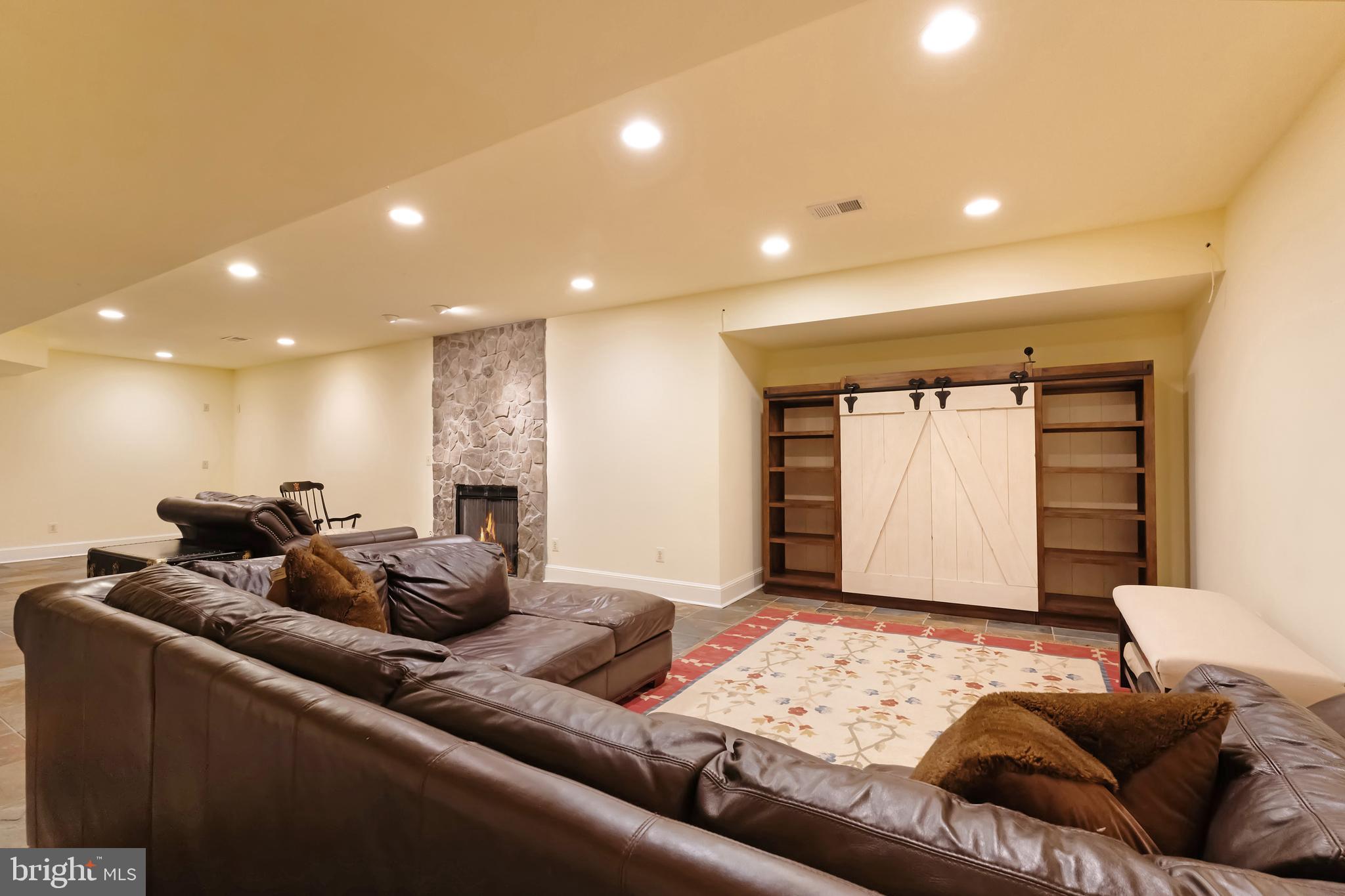 15718 Old Waterford Road Waterford, VA 20197 - Photo 74 of 97