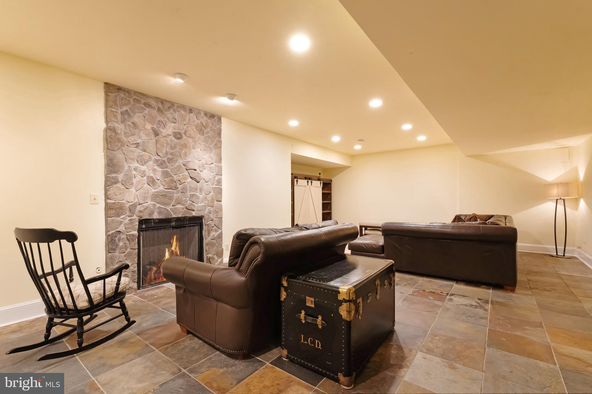 15718 Old Waterford Road Waterford, VA 20197 - Photo 75 of 97