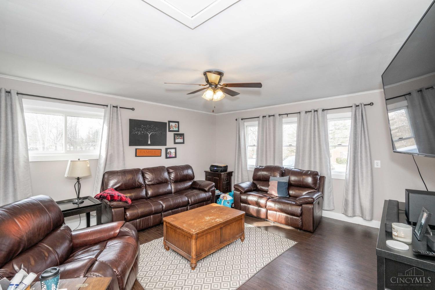 6288 Price Road Loveland, OH 45140 - Photo 3 of 20 Gallery Image 3