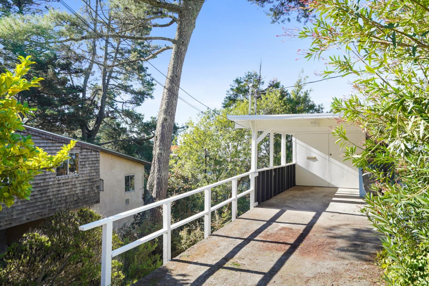 1384 Summit Road Berkeley, CA 94708 - Photo 16 of 31 a view of balcony with wooden floor and fence