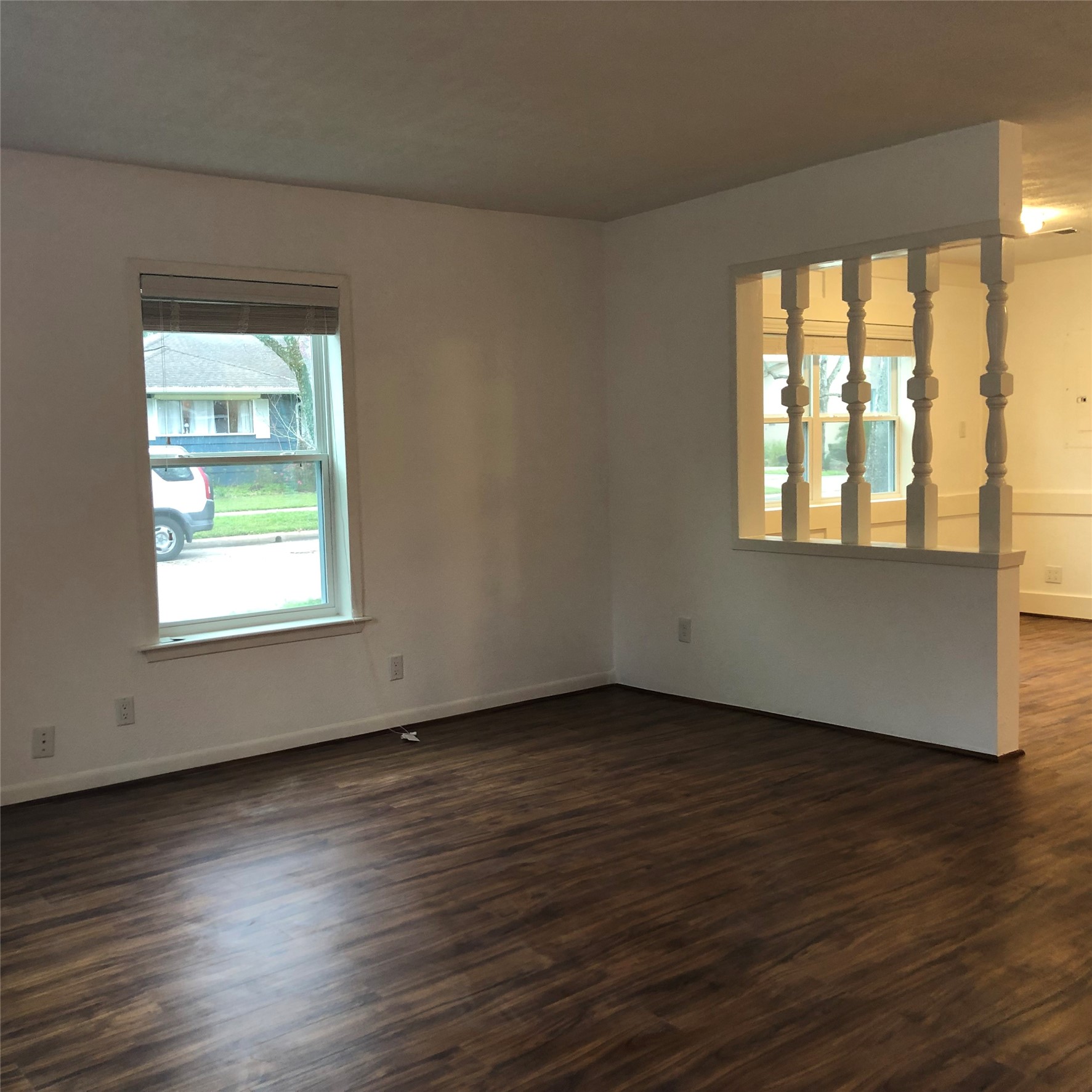 4236 Ruskin Street Houston, TX 77005 - Photo 4 of 19 Looking toward the dining area.