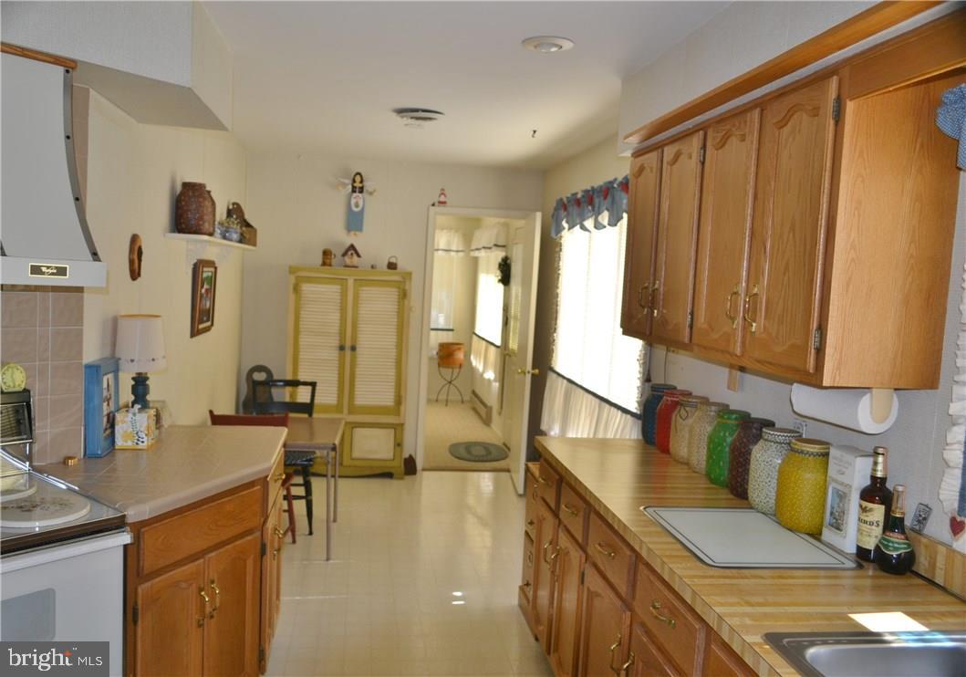 25 Fir Road, Unit 14 Manahawkin, NJ 08050 - Photo 14 of 26 Gallery Image 14