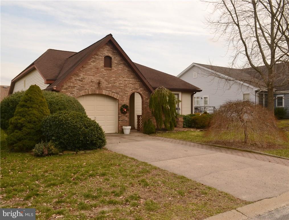 25 Fir Road, Unit 14 Manahawkin, NJ 08050 - Photo 3 of 26 Gallery Image 3
