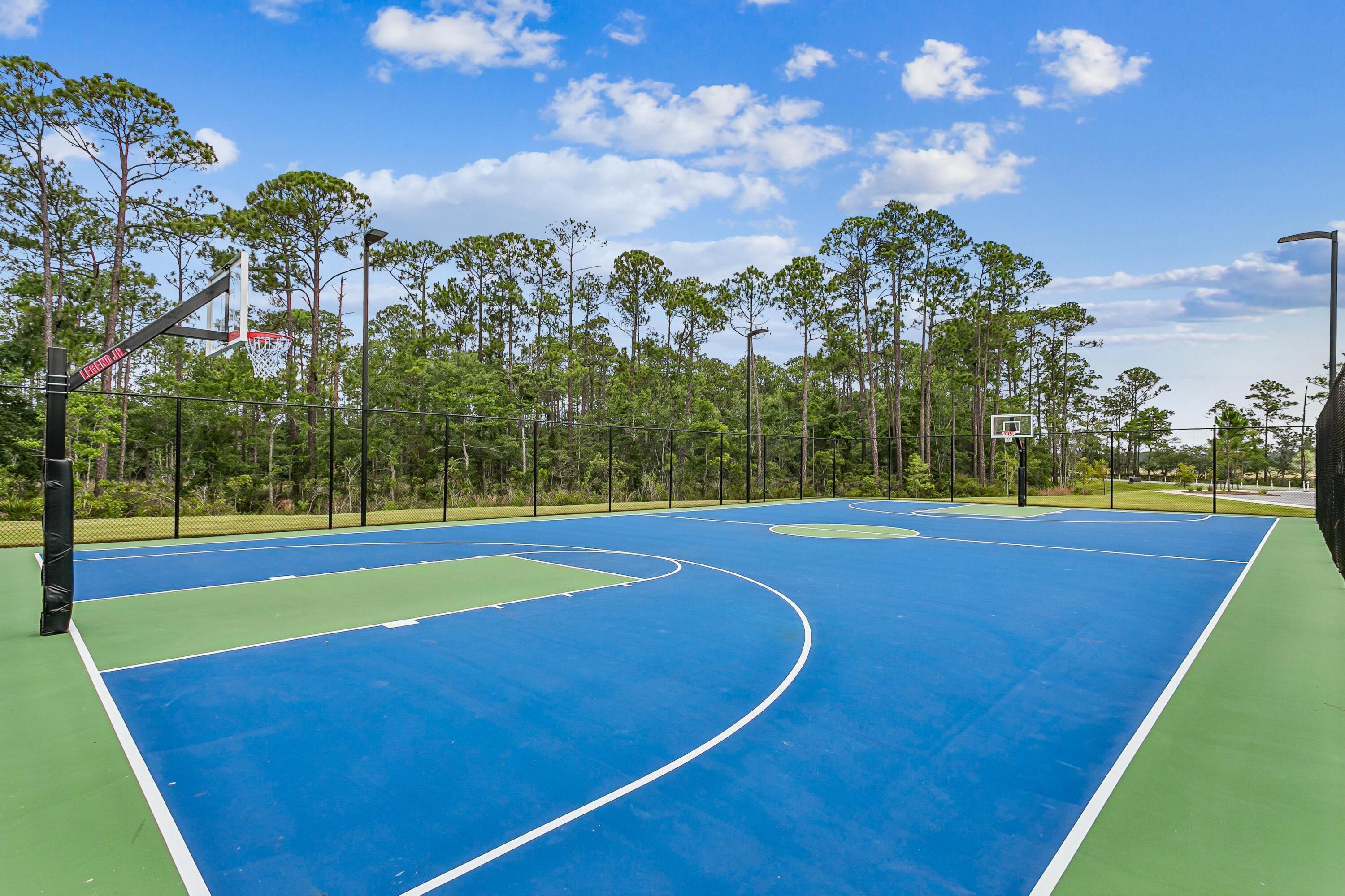 124 Apollo Avenue Freeport, FL 32439 - Photo 35 of 41 Basketball!