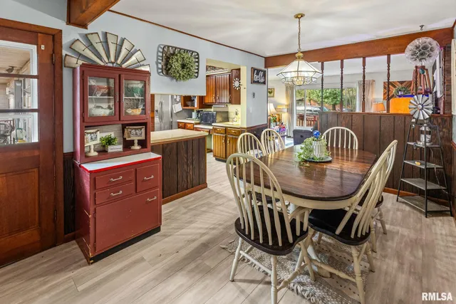 $190,000 | 17 Crestwood Lane, Centralia, IL 62801