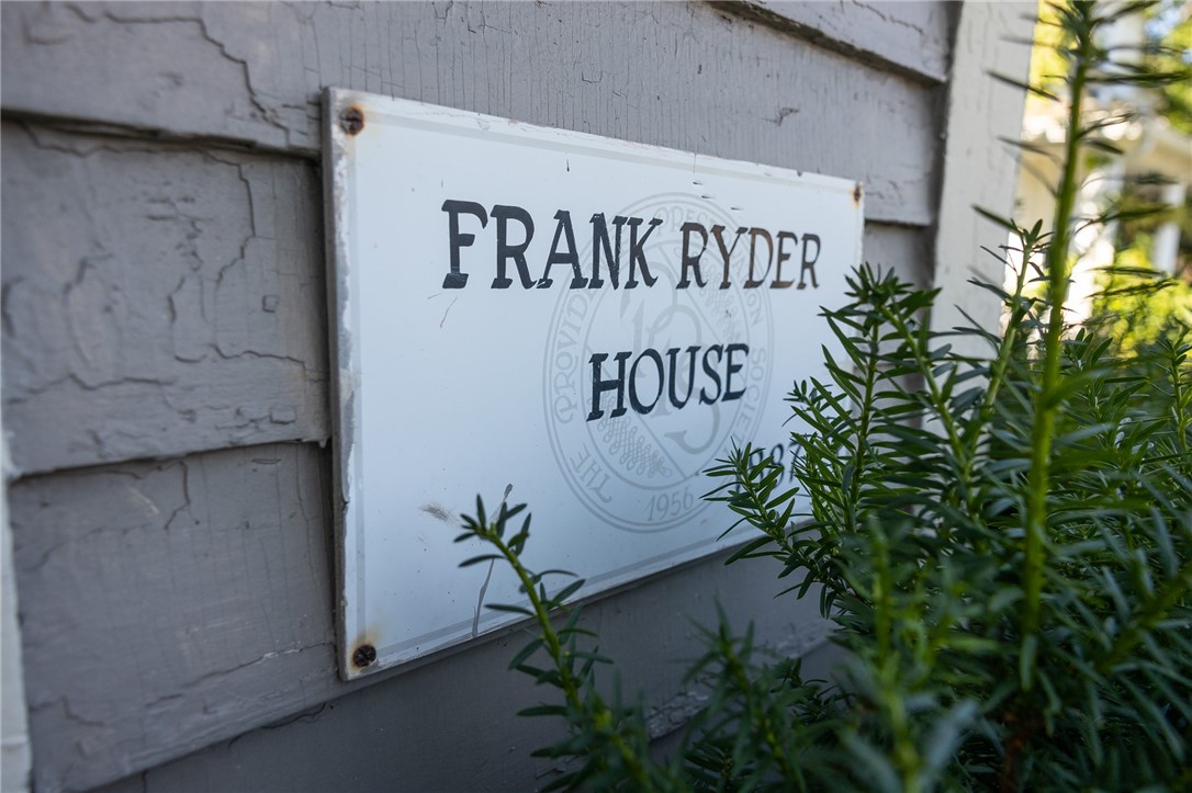 67 Rochambeau Avenue Providence, RI 02906 - Photo 34 of 34