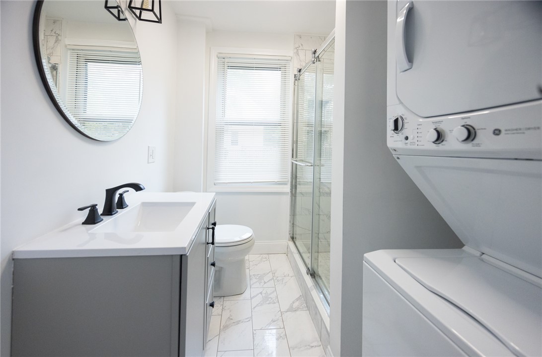 67 Rochambeau Avenue Providence, RI 02906 - Photo 8 of 34