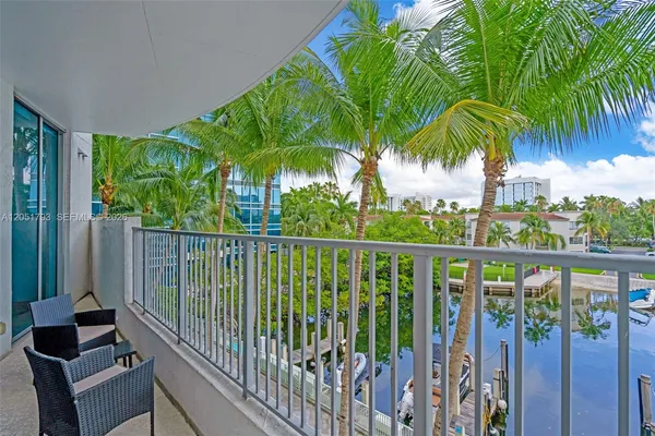 $2,700 | 3029 Northeast 188th Street, Unit 302, Aventura, FL 33180