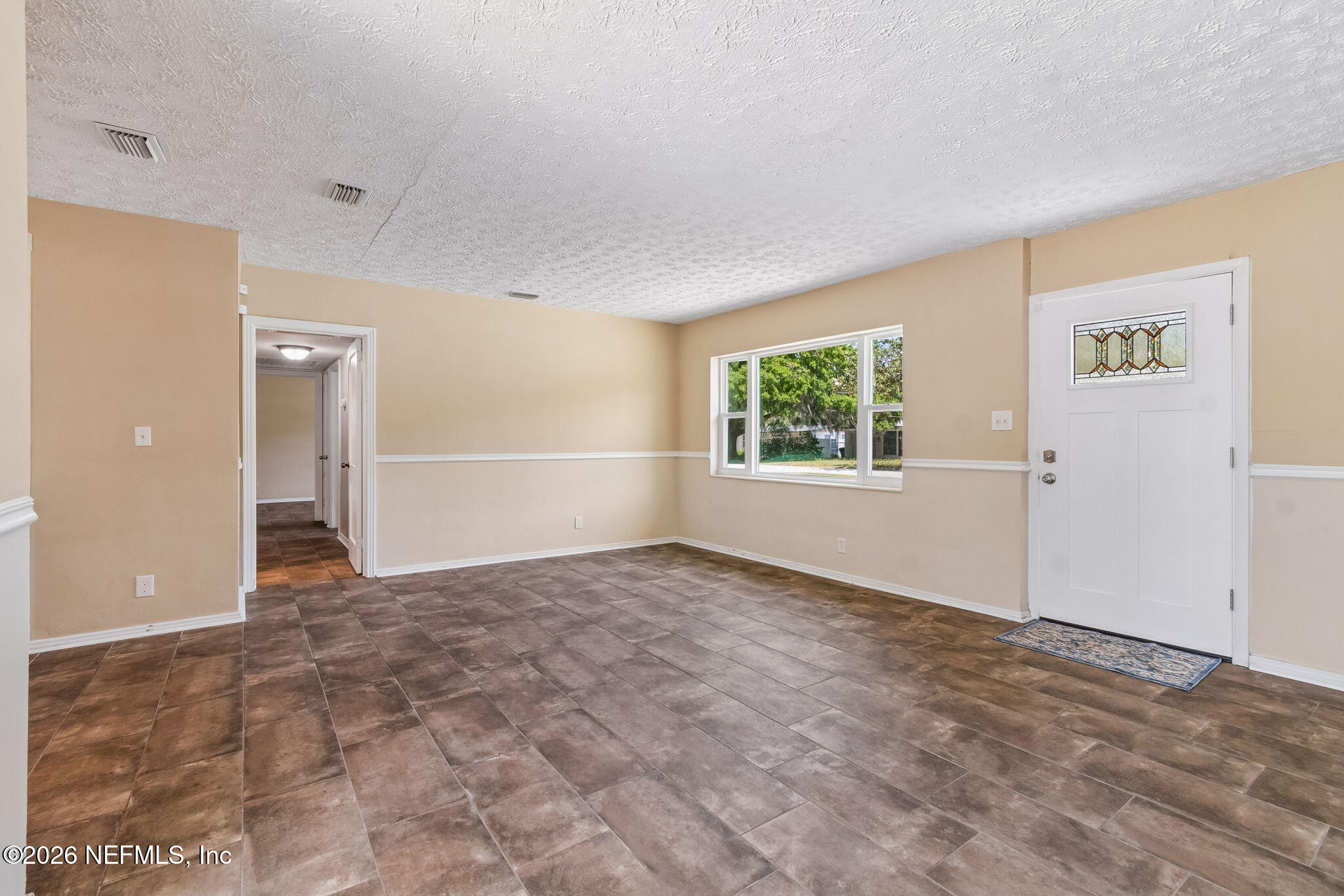276 Brunswick Road Jacksonville, FL 32216 - Photo 11 of 60 Living Room