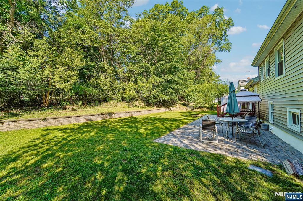 158 Morningside Road Paramus, NJ 07652 - Photo 25 of 31