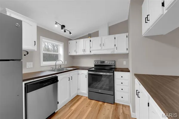 $309,900 | 25847 Pendleton Forest Road, Warrenton, MO 63383