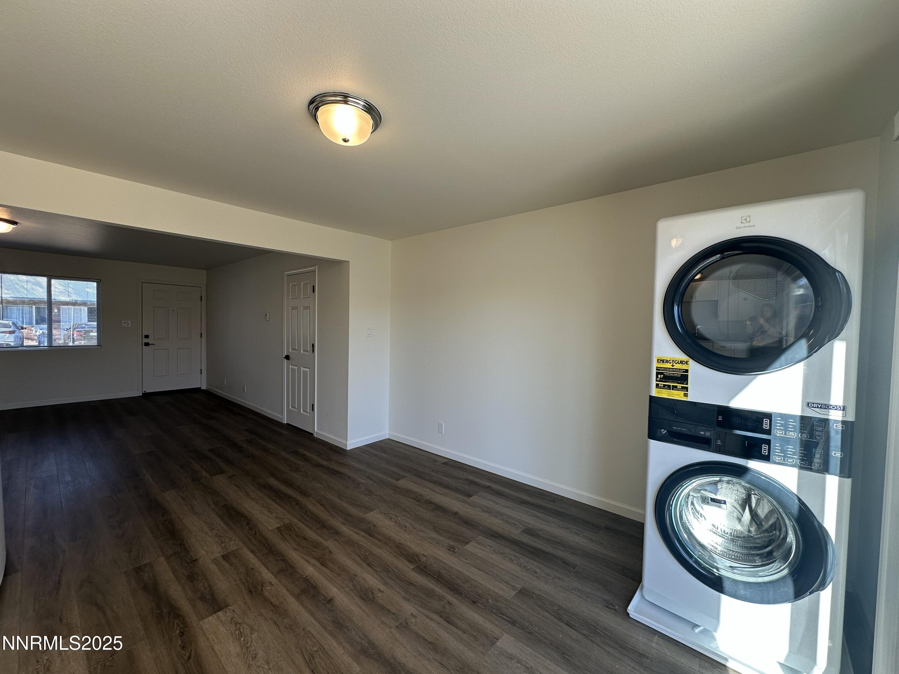 2370 Orange Lane Reno, NV 89502 - Photo 8 of 16 a view of washer and dryer in a utility room