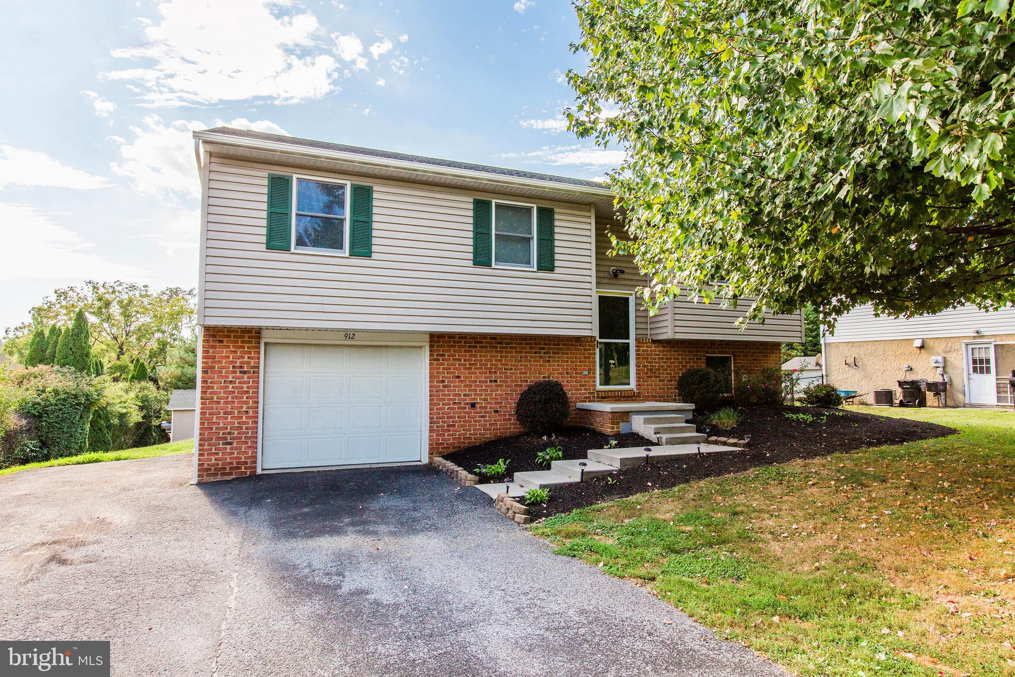 912 Kreps Road Lancaster, PA 17603 - Photo 1 of 22 Gallery Image 1
