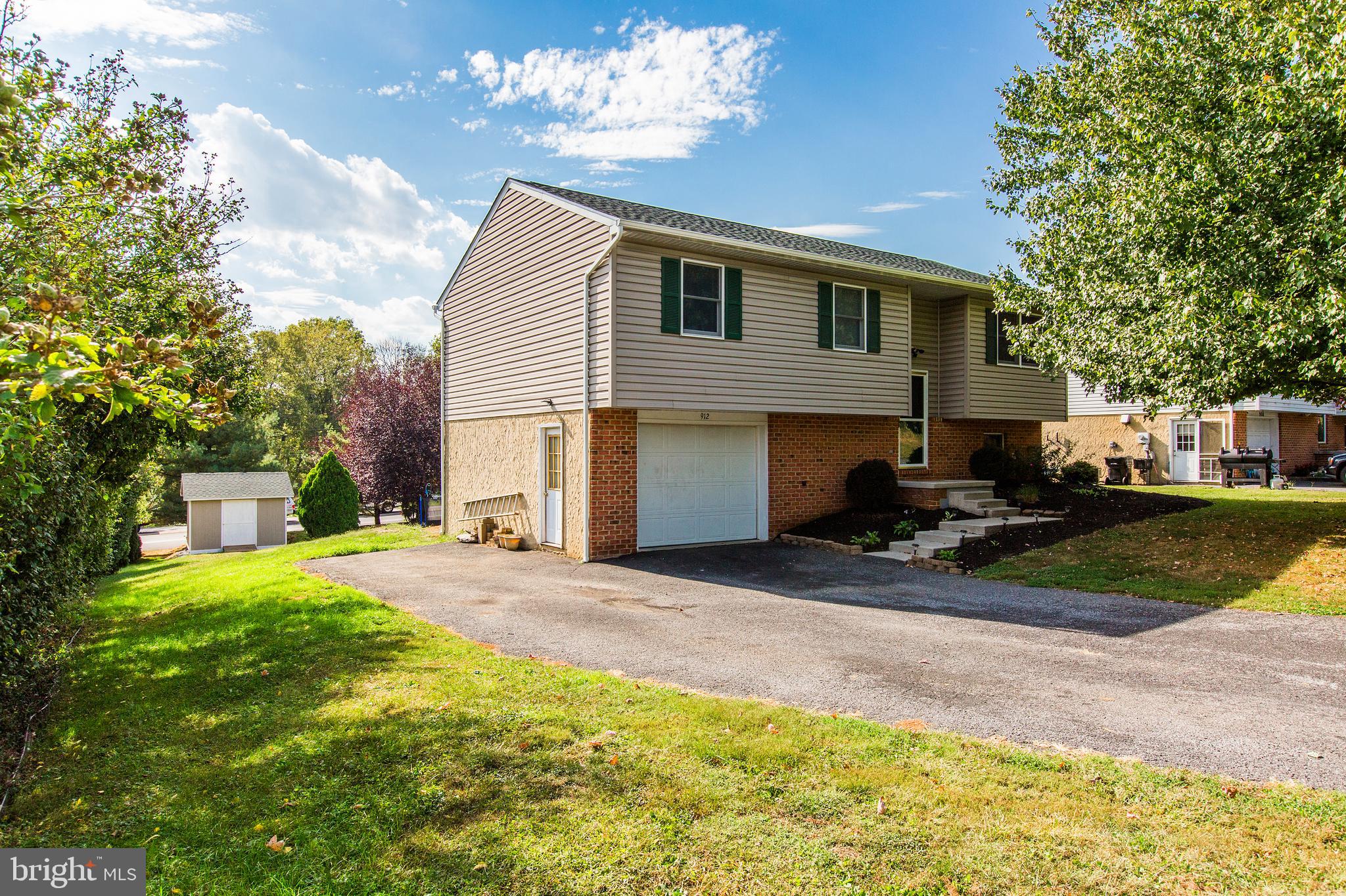 912 Kreps Road Lancaster, PA 17603 - Photo 2 of 22 Gallery Image 2