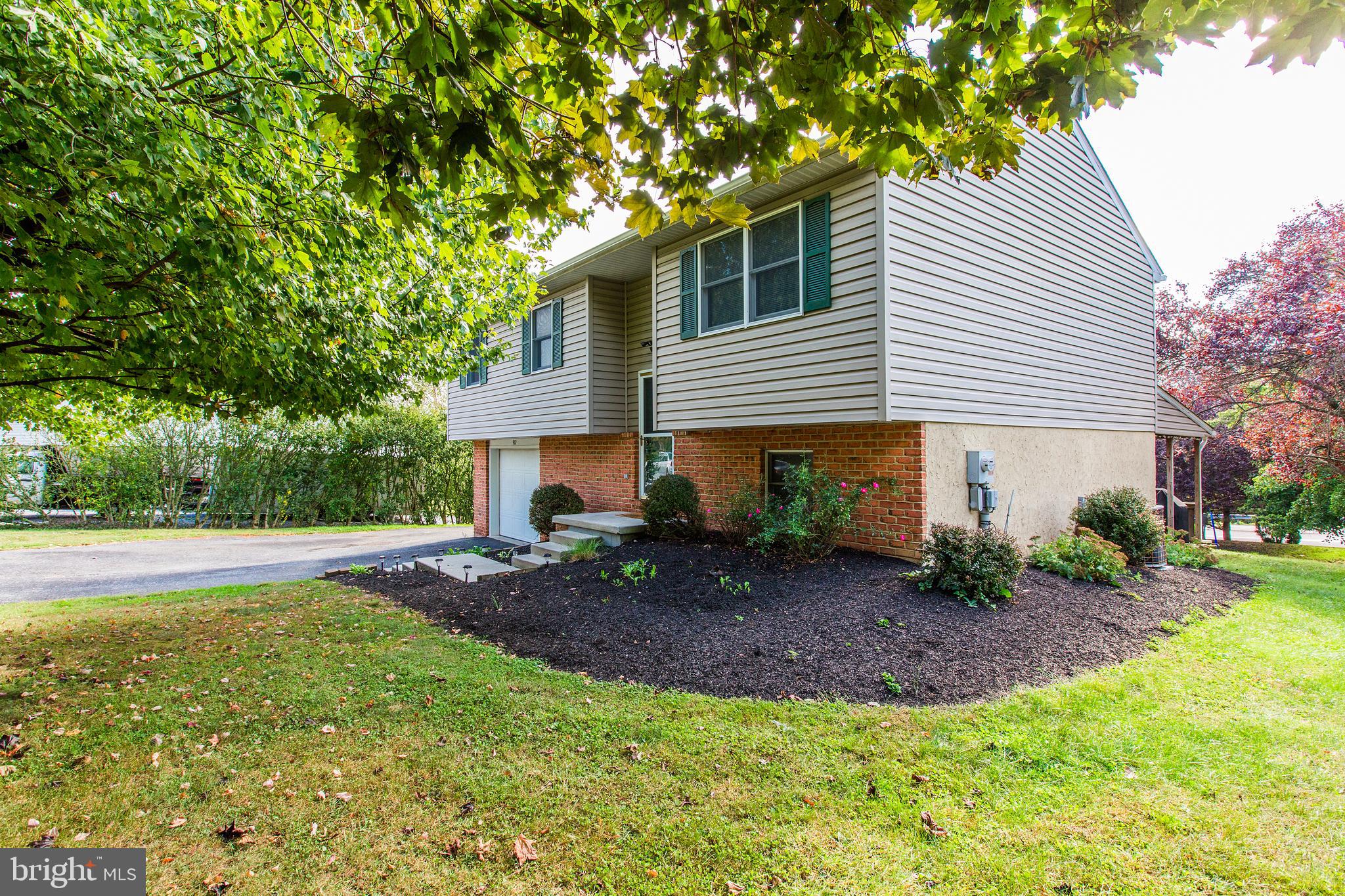 912 Kreps Road Lancaster, PA 17603 - Photo 3 of 22 Gallery Image 3