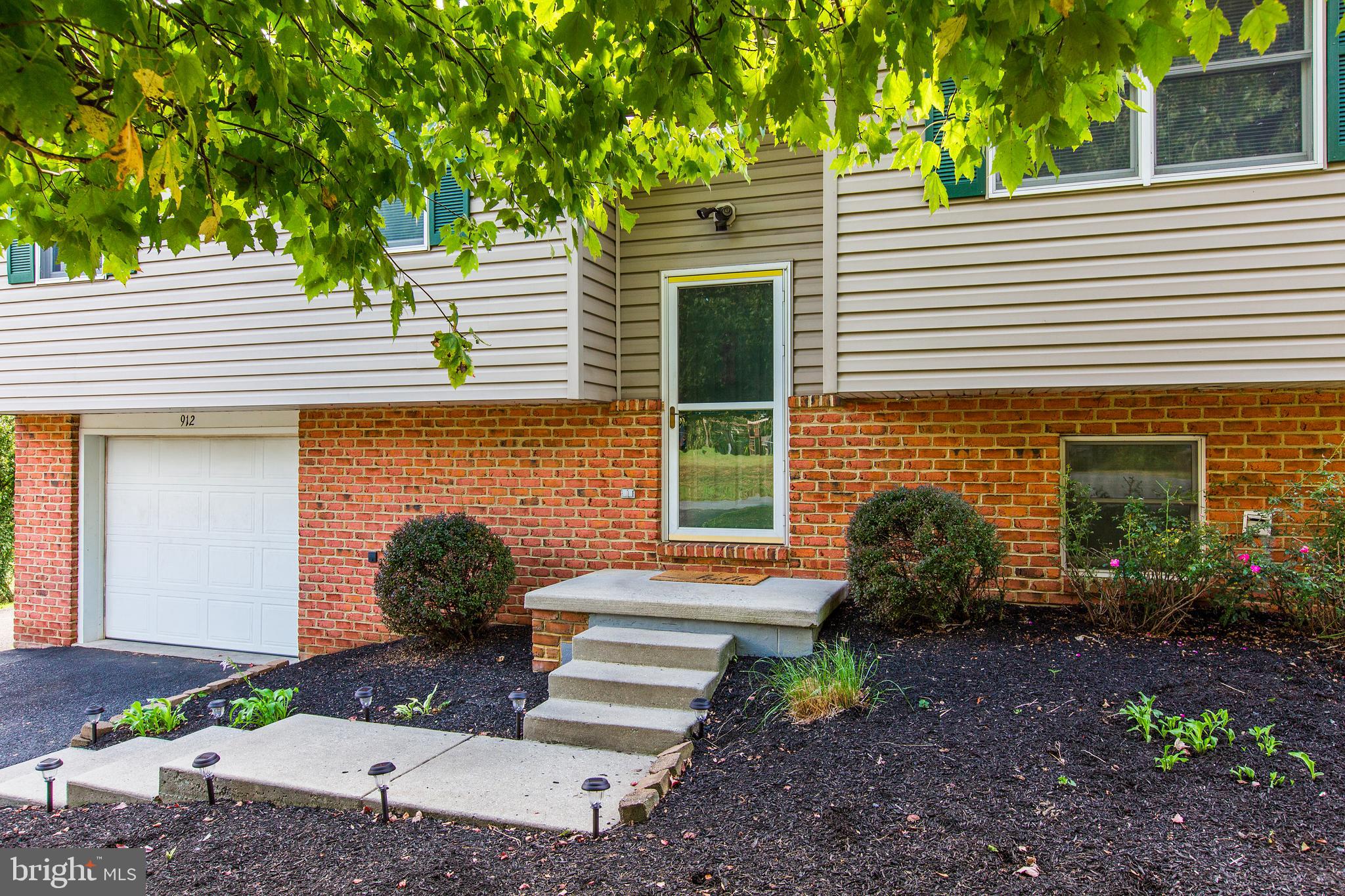 912 Kreps Road Lancaster, PA 17603 - Photo 4 of 22 Gallery Image 4