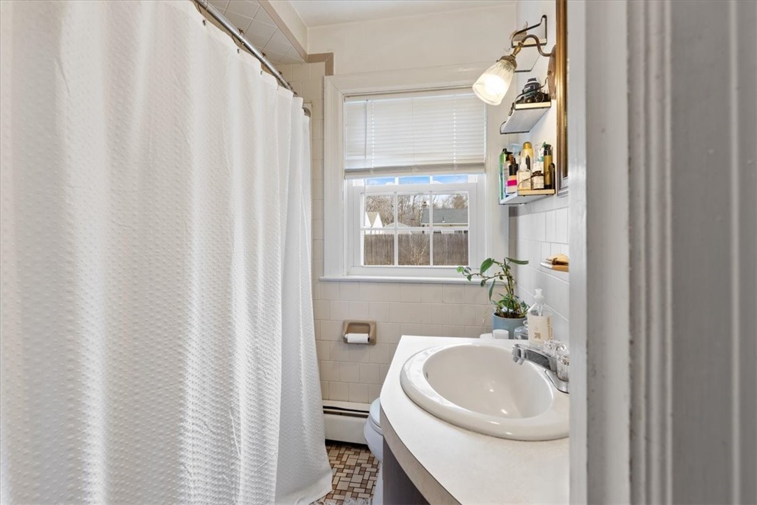 12 Barber Avenue Warwick, RI 02886 - Photo 21 of 22