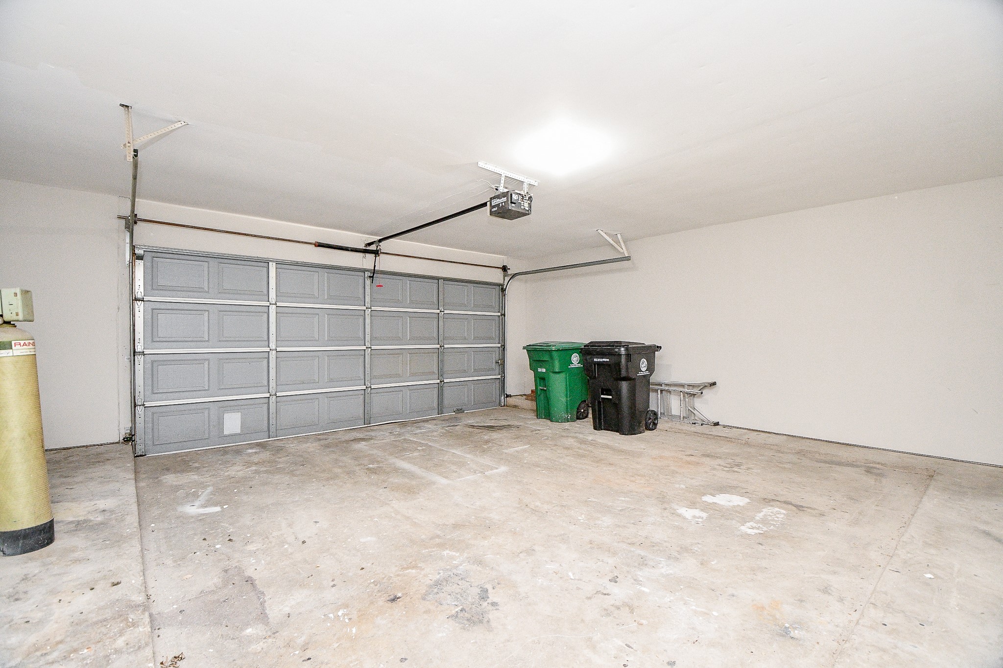 11411 Pepperdine Lane Houston, TX 77071 - Photo 28 of 31 a view of a garage with closet