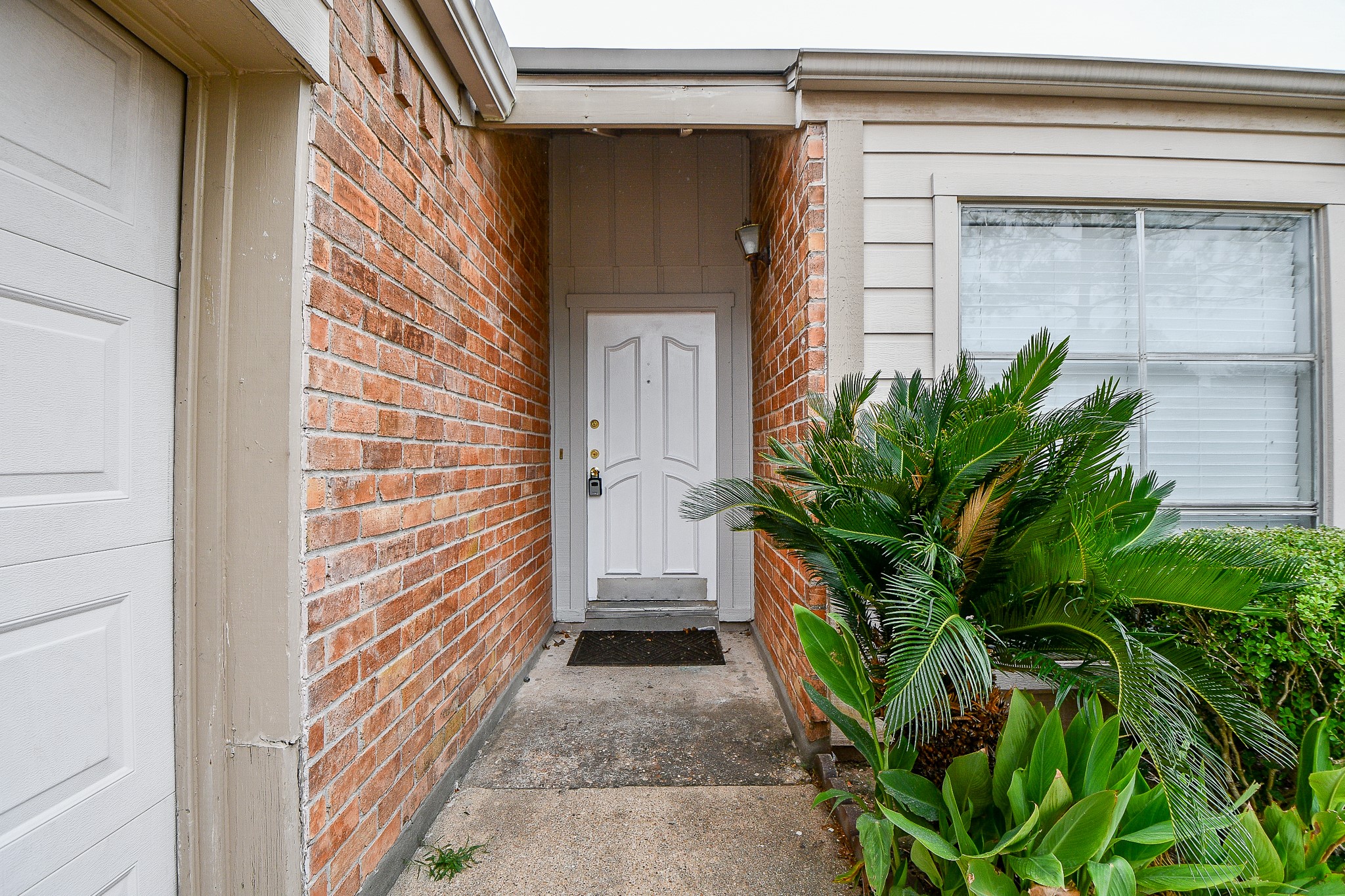 11411 Pepperdine Lane Houston, TX 77071 - Photo 4 of 31