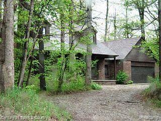 71383 Dequindre Road Leonard, MI 48367 - Photo 1 of 1 Approach to House