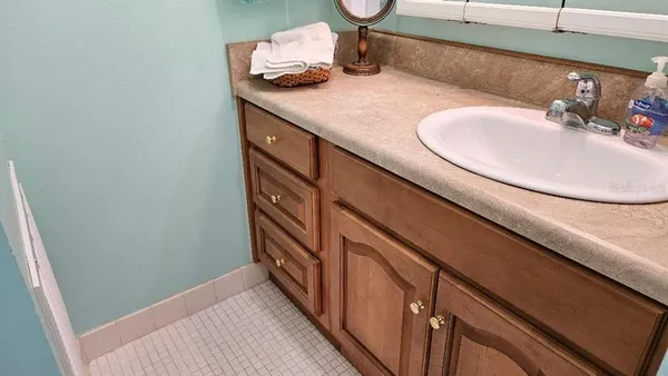 $89,900 | 10035 63rd Avenue North, Unit 6, St. Petersburg, FL 33708