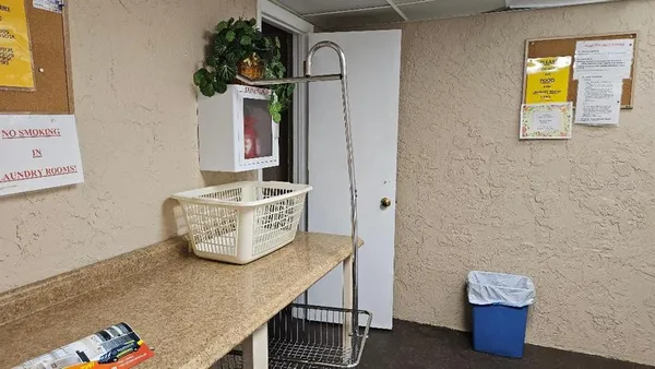$89,900 | 10035 63rd Avenue North, Unit 6, St. Petersburg, FL 33708