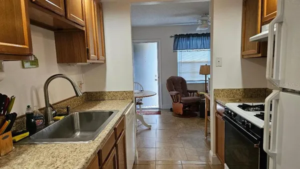 $89,900 | 10035 63rd Avenue North, Unit 6, St. Petersburg, FL 33708