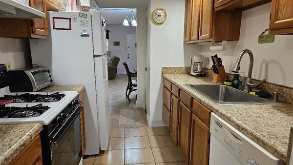 $89,900 | 10035 63rd Avenue North, Unit 6, St. Petersburg, FL 33708