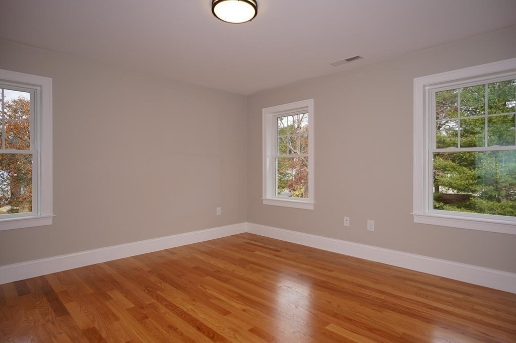 16 Carter Road Burlington, MA 01803 - Photo 23 of 42 Gallery Image 23