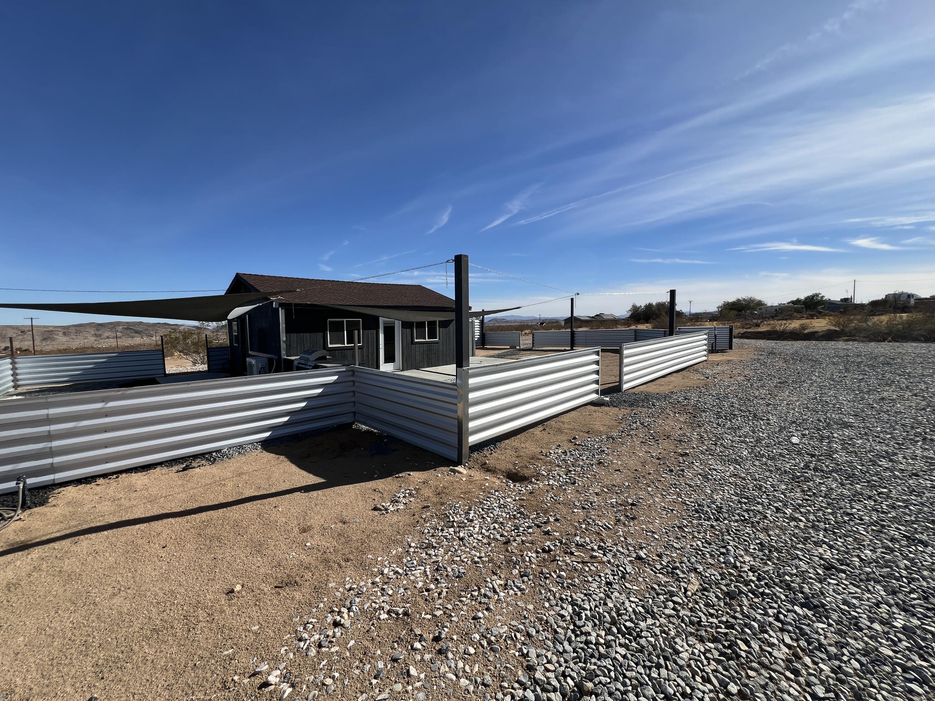 2774 Kickapoo Trail Landers, CA 92285 - Photo 43 of 51 a view of a roof deck