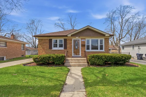 $298,000 | 16360 Evans Avenue, South Holland, IL 60473