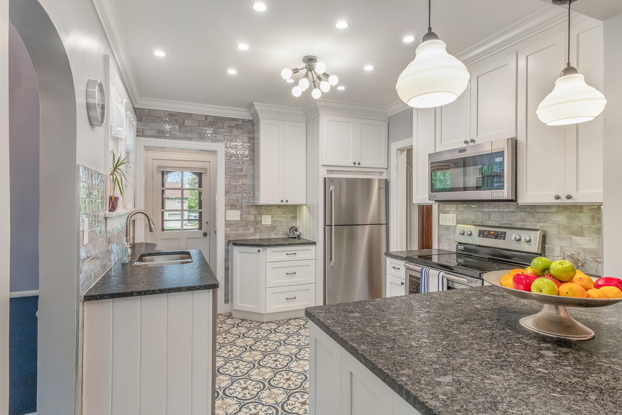 1001 Brighton Road Jackson, MI 49203 - Photo 12 of 39 12