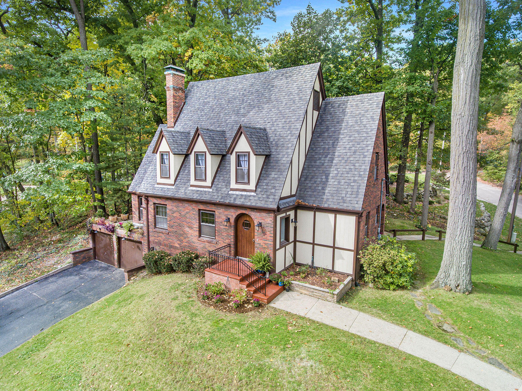 1001 Brighton Road Jackson, MI 49203 - Photo 5 of 39 5