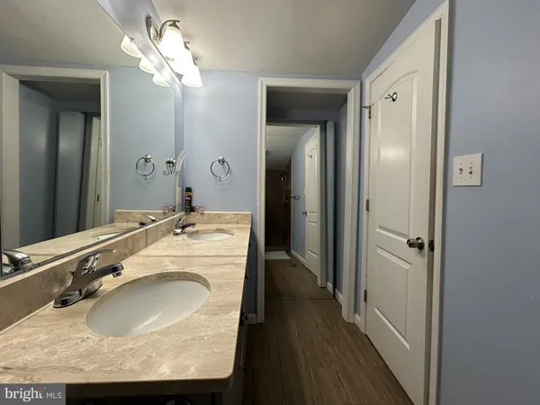 a view of a house with backyard and porch