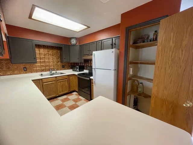 $280,000 | 530 East Hiawatha Drive, Unit 318, Wisconsin Dells, WI 53965