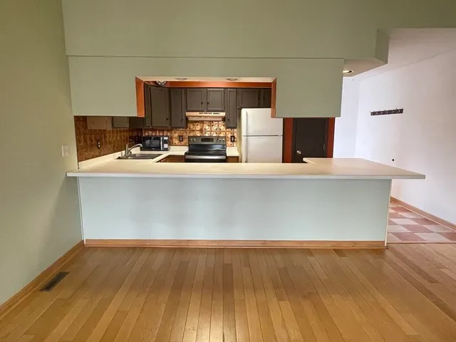 $280,000 | 530 East Hiawatha Drive, Unit 318, Wisconsin Dells, WI 53965