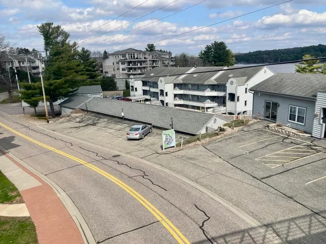 $280,000 | 530 East Hiawatha Drive, Unit 318, Wisconsin Dells, WI 53965