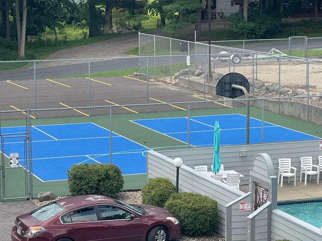 $280,000 | 530 East Hiawatha Drive, Unit 318, Wisconsin Dells, WI 53965