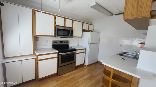 $1,200 | 1601 Big Tree Road, Unit 1206, South Daytona, FL 32119