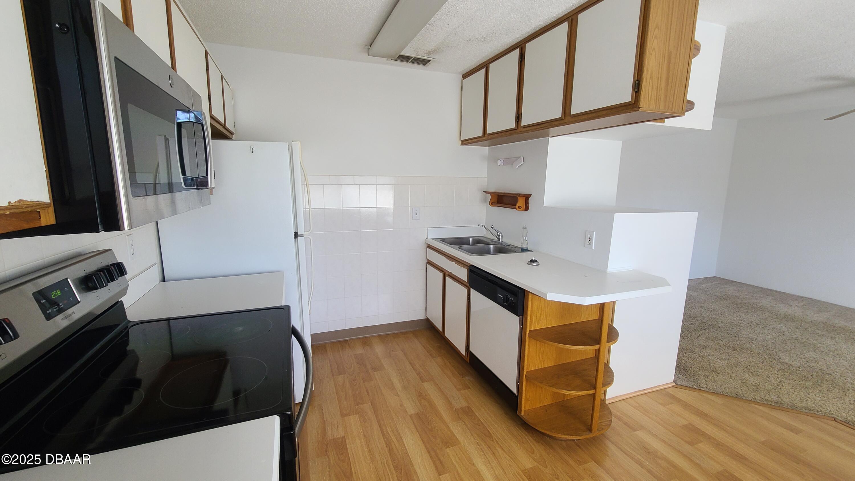 1601 Big Tree Road, Unit 1206 South Daytona, FL 32119 - Photo 5 of 14 20250131_145840