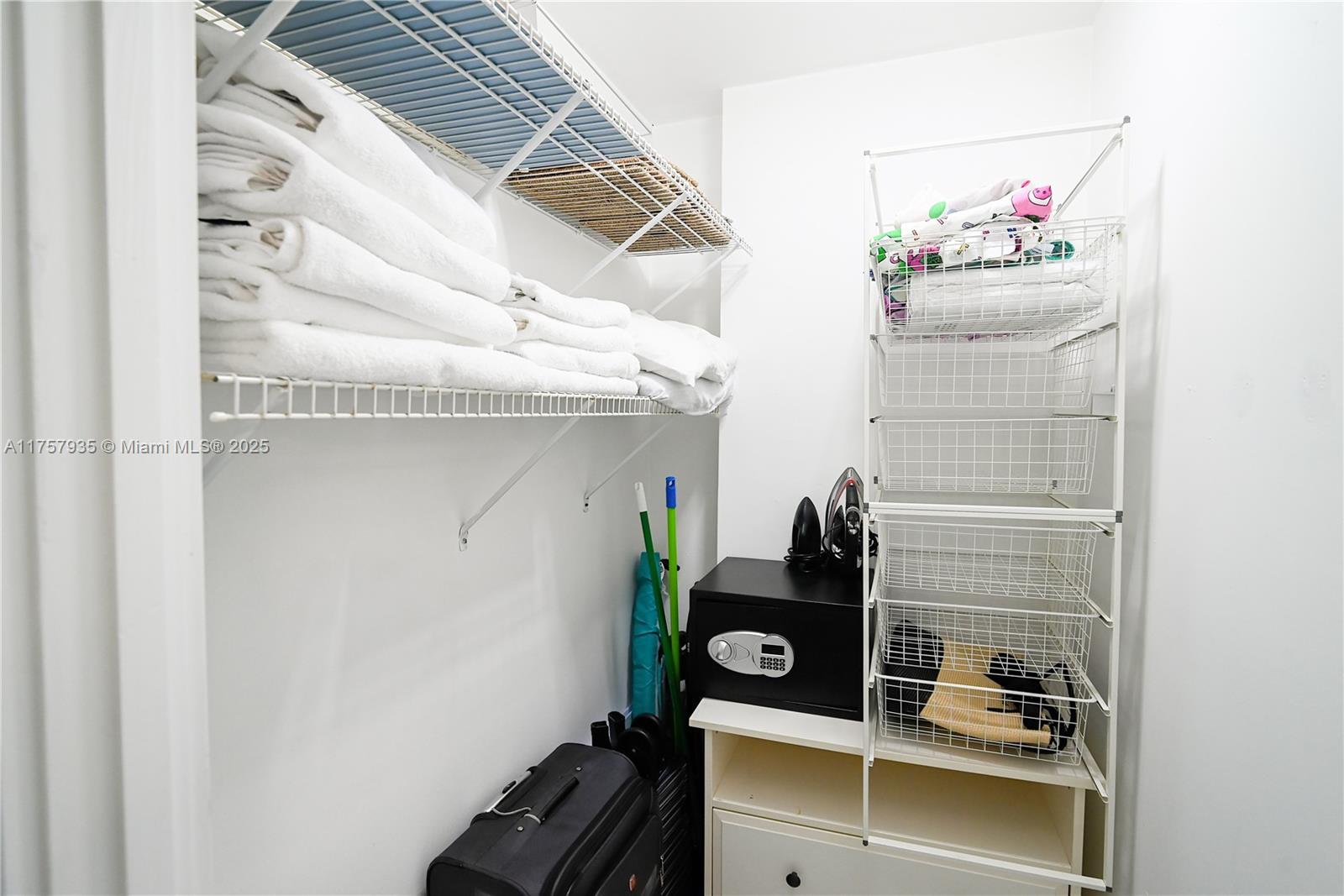 2301 Collins Avenue, Unit 921 Miami Beach, FL 33139 - Photo 20 of 45