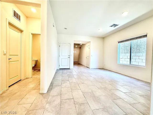 $2,895 | 1841 James Creek Drive, North Las Vegas, NV 89084