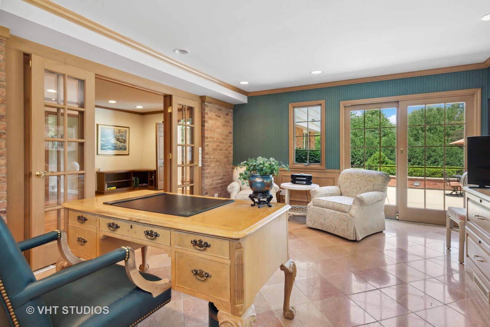 275 Old Mill Road Barrington, IL 60010 - Photo 15 of 45 a living room with furniture and a large window