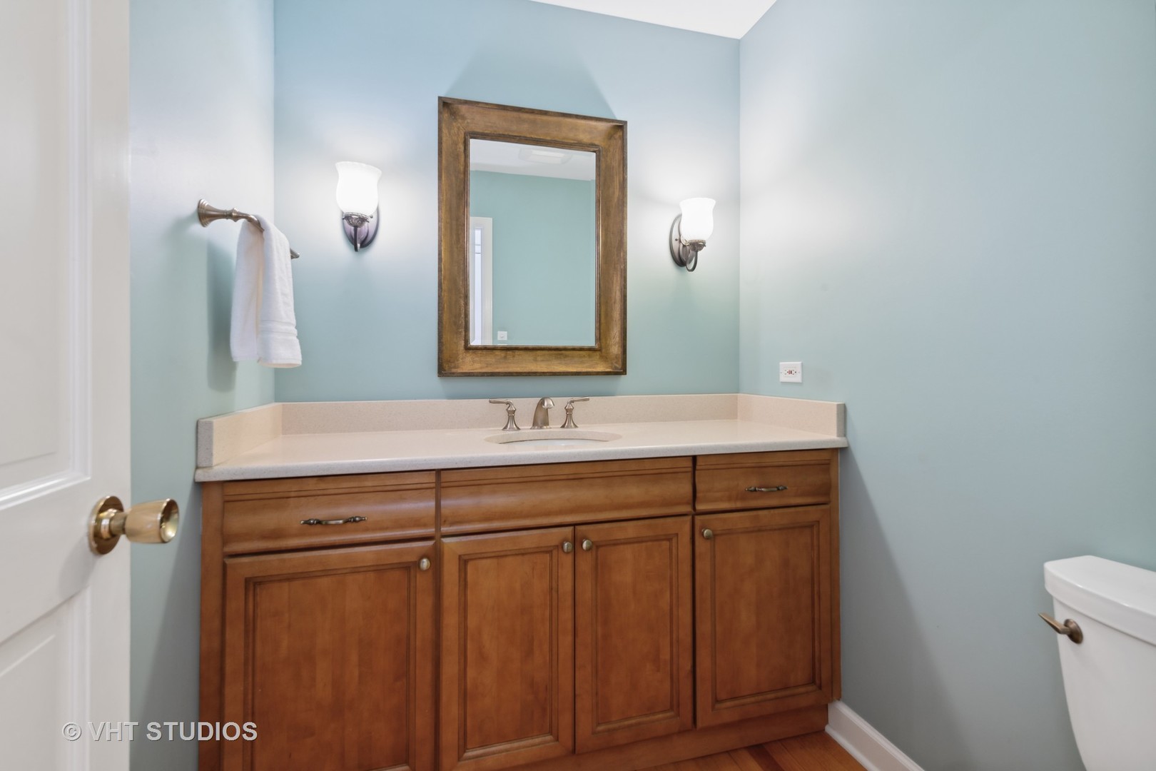 275 Old Mill Road Barrington, IL 60010 - Photo 16 of 45 a bathroom with a sink a toilet and mirror