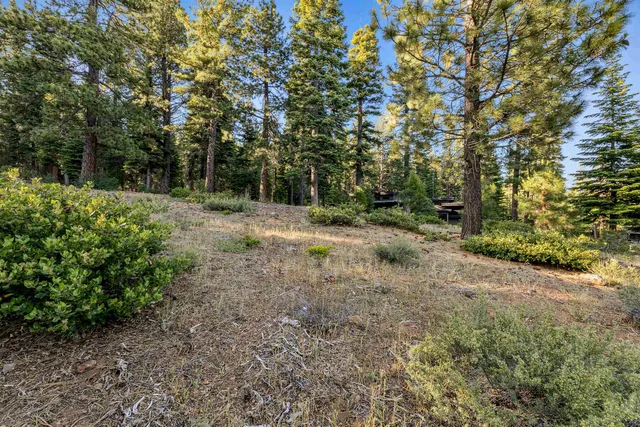 $399,900 | 11918 Saddleback Drive, Truckee, CA 96161