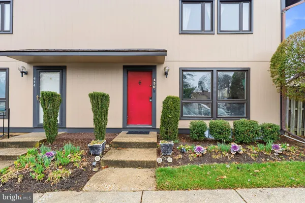 $229,900 | 450 West Court, Unit 14I, Glen Burnie, MD 21061