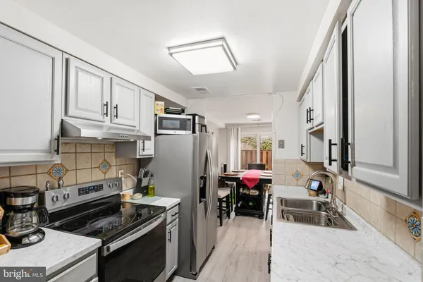 $229,900 | 450 West Court, Unit 14I, Glen Burnie, MD 21061