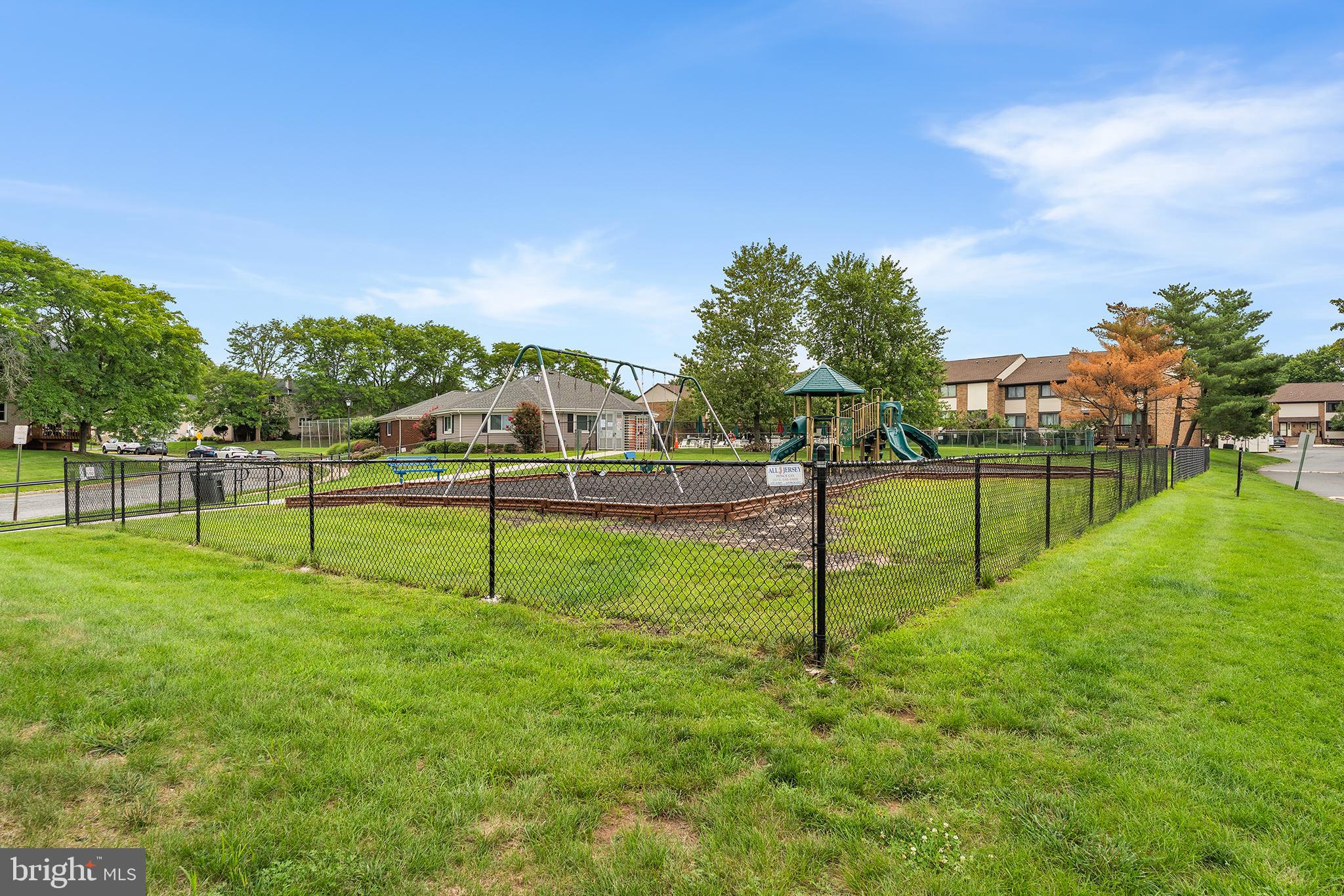 624 Robin Road Hillsborough, NJ 08844 - Photo 23 of 25 Gallery Image 23