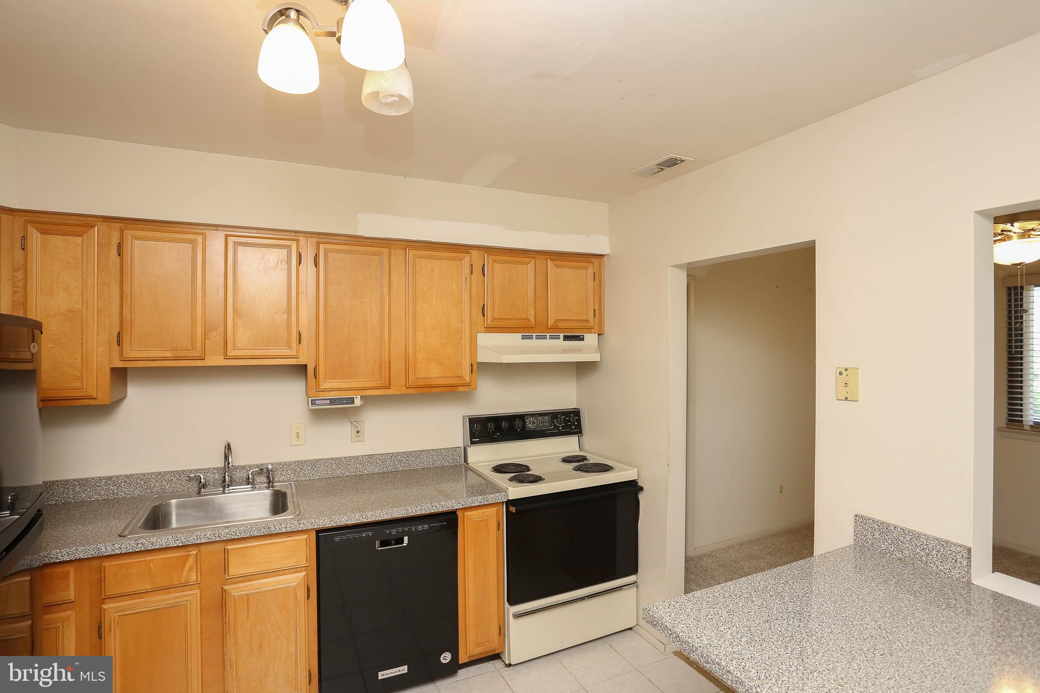 1000 Spring Gate Road, Unit 3C Catonsville, MD 21228 - Photo 4 of 17 Kitchen