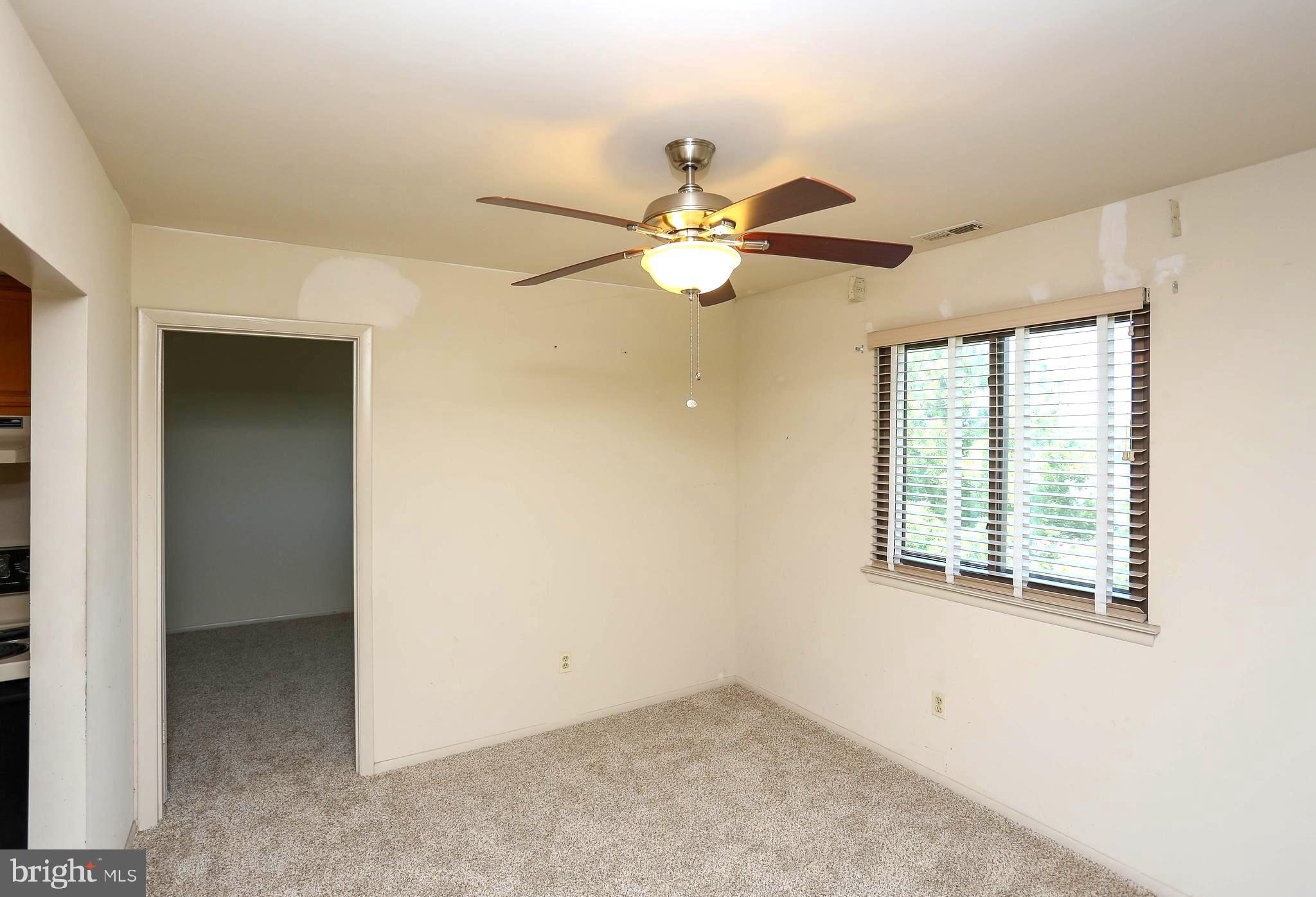 1000 Spring Gate Road, Unit 3C Catonsville, MD 21228 - Photo 5 of 17 Dining Area